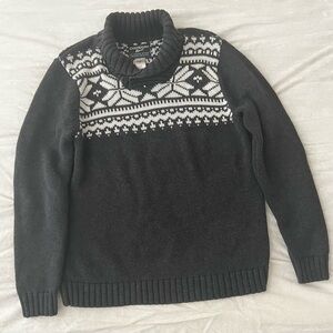 Black and White Patterned Sweater